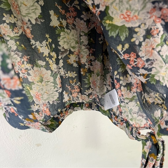 Lucky Brand Beautiful Floral Snap Wrap Long Sleeve Blouse L - Picture 8 of 14